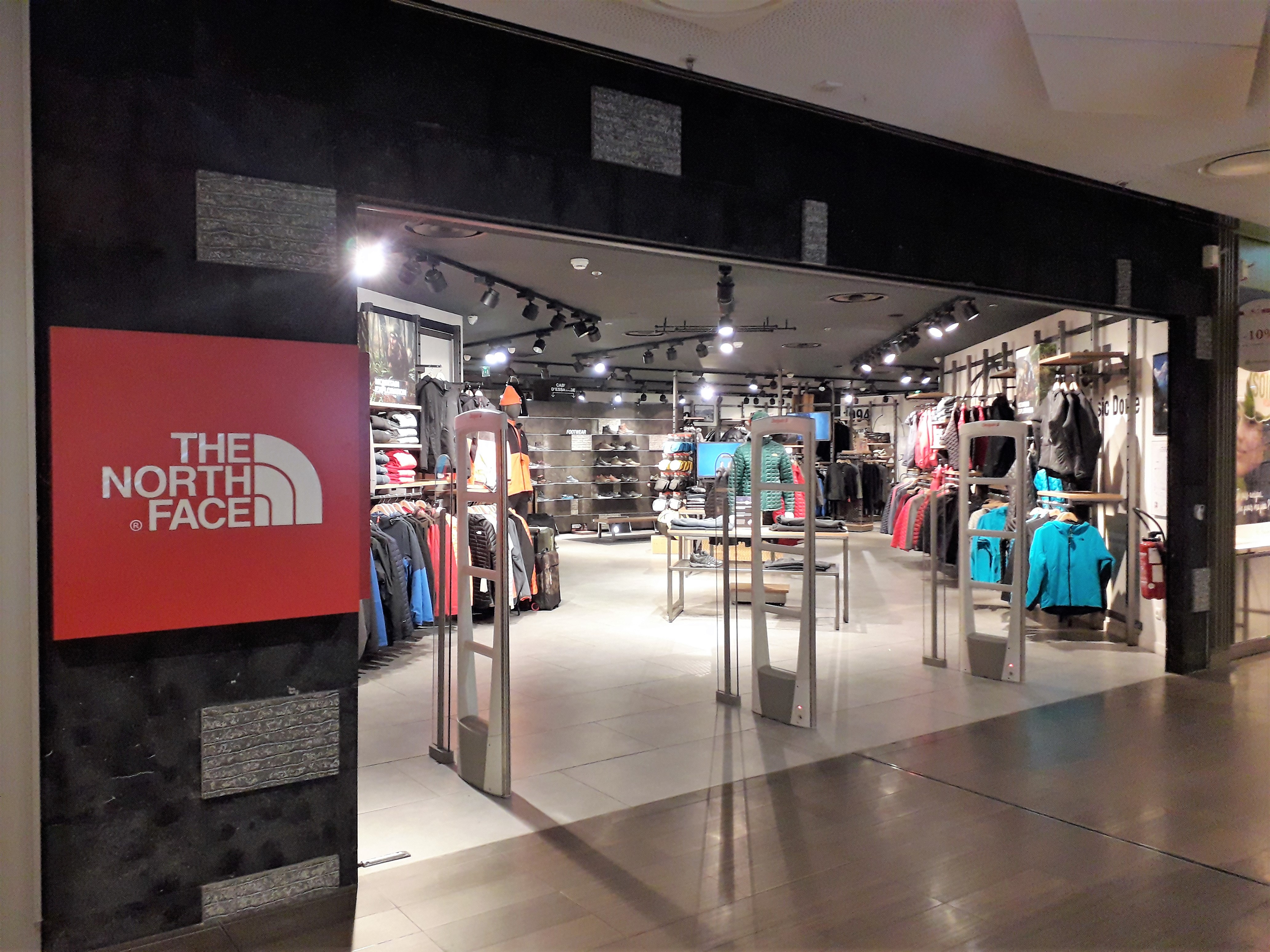 The North Face® Store in Paris Shipping to 75015