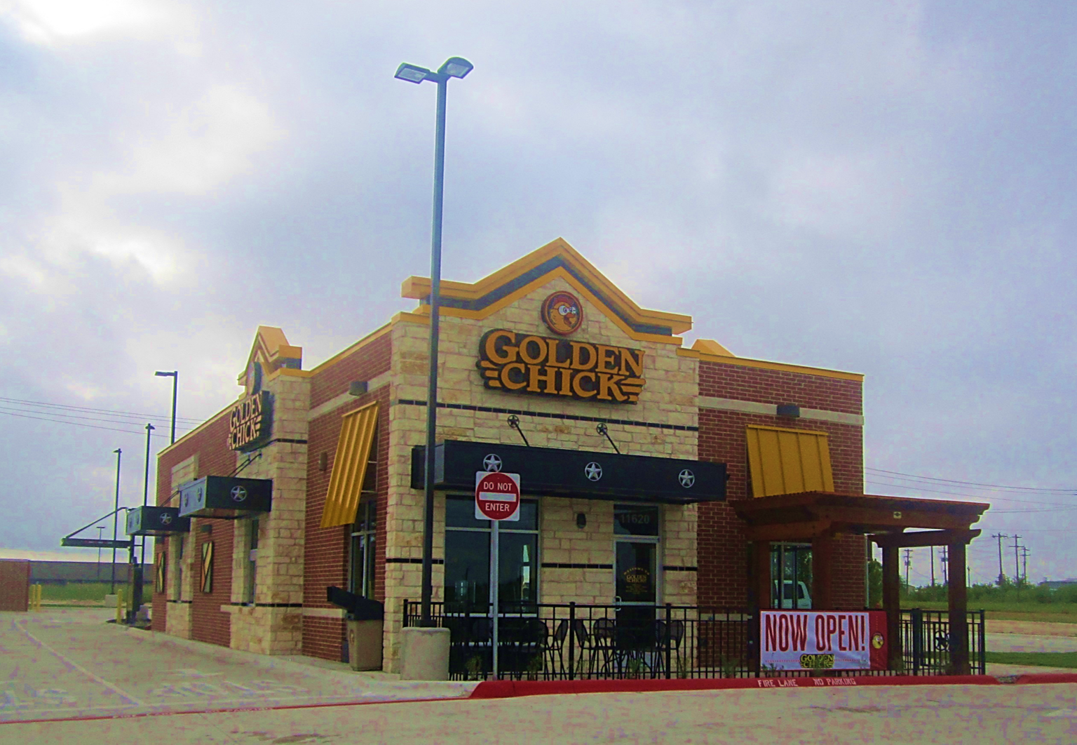 Golden Chick Location in Jarrell, Texas 1296