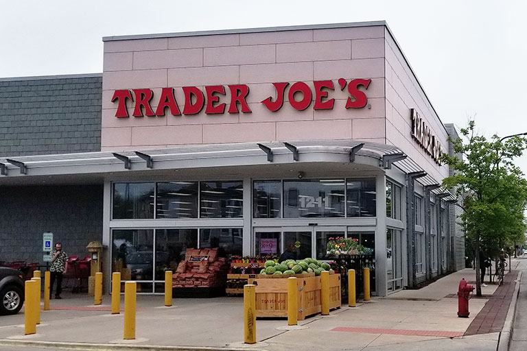Trader Joe's Evanston (702) Grocery Store in Evanston 60202