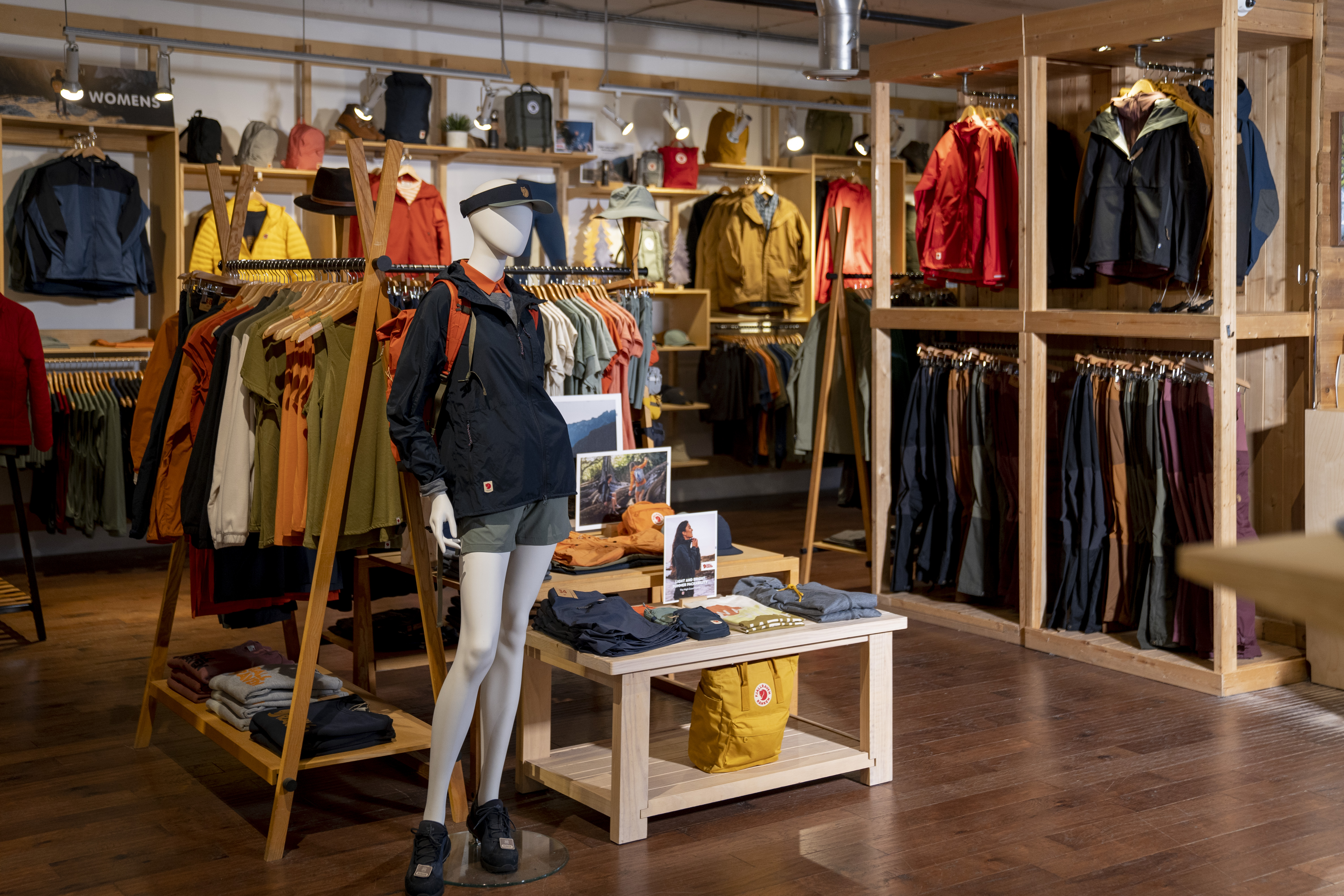 Fjallraven retailer in Vancouver, Vancouver Store pic 4
