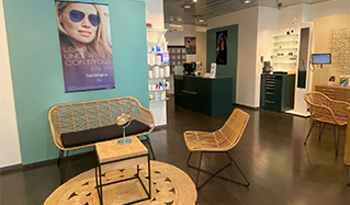 Coopervision storefront. Uw lokale KODAK LENS STORE BK OPTIK GmbH in Bremerhaven, Germany