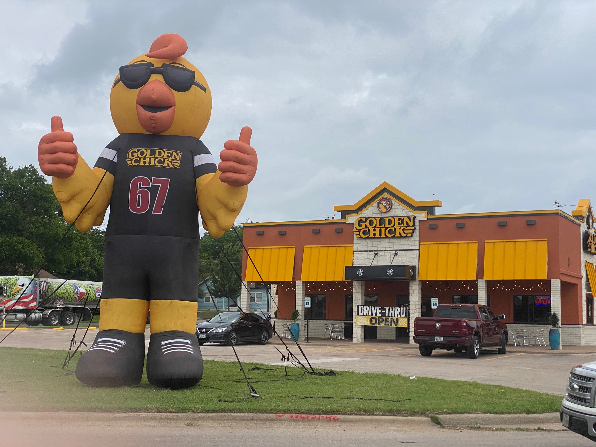 Golden Chick storefront.  Your local Golden Chick fast food restaurant in Waco, Texas