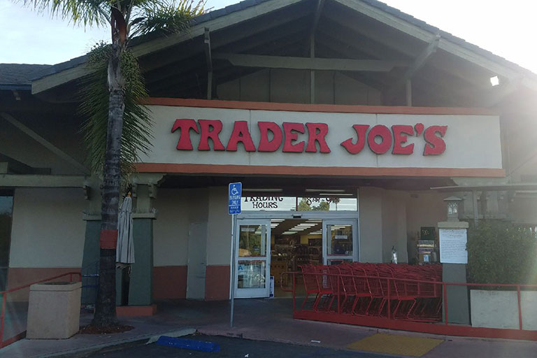 Trader Joe S La Canada 42 Grocery Wine Store On 475 Foothill Blvd In La Canada Ca
